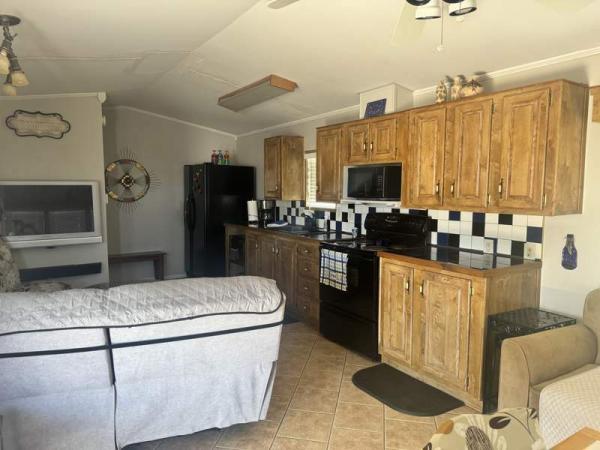 1989 Skyline Manufactured Home