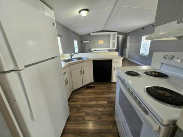 1984 LIBERTY Manufactured Home