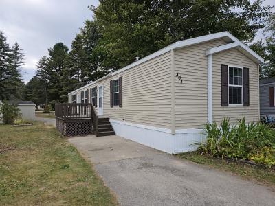 Mobile Home at 301 Peter J. Cadillac, MI 49601