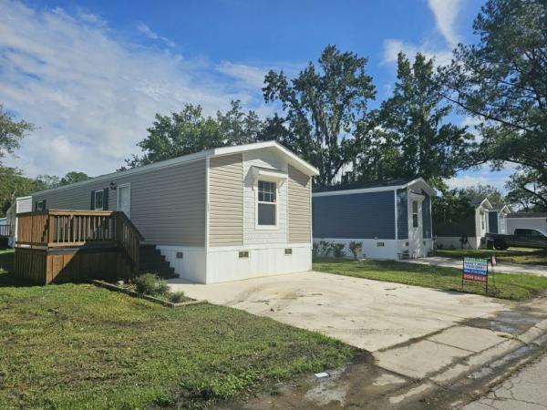 2023 Clayton Community Line 260 5216 Manufactured Home