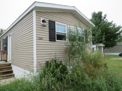 Mobile Home at 1082 Oakbrook East Jackson, MI 49201