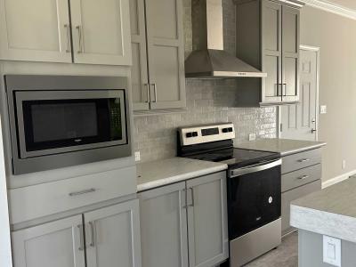 Photo 5 of 11 of home located at 39021 Golf View Ave Dade City, FL 33525