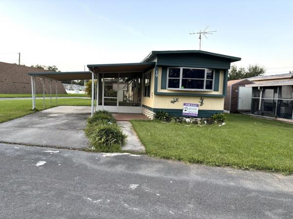 Photo 1 of 2 of home located at 3305 Skyview Dr. Lot 10 Lakeland, FL 33801