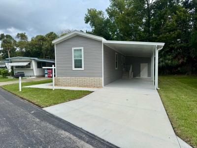 Photo 3 of 16 of home located at 843 East Colonial Circle Daytona Beach, FL 32117