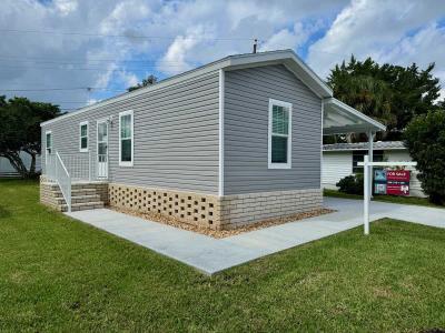 Photo 2 of 11 of home located at 887 East Colonial Circle Daytona Beach, FL 32117