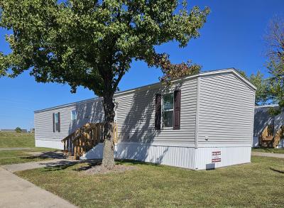 Mobile Home at 134 SE Willow Way Topeka, KS 66603