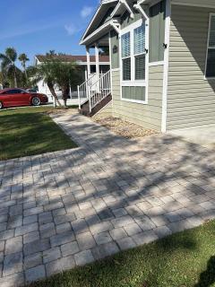 Photo 4 of 26 of home located at 9141 Grosse Point Blvd Tampa, FL 33635