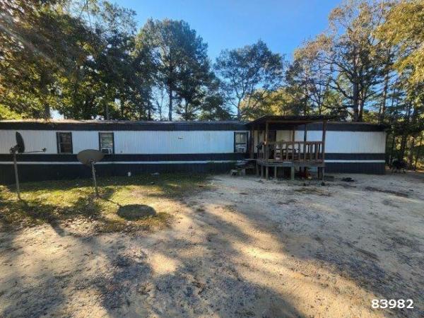 Photo 1 of 2 of home located at 5073 Old Jackson Rd Forest, MS 39074