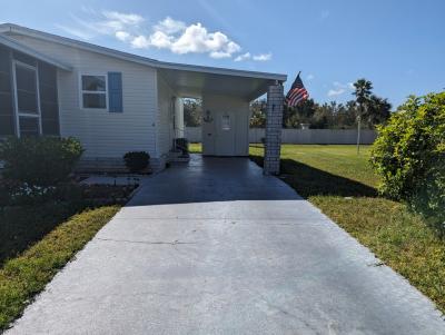 Photo 4 of 16 of home located at 4 E Hampton Dr Auburndale, FL 33823