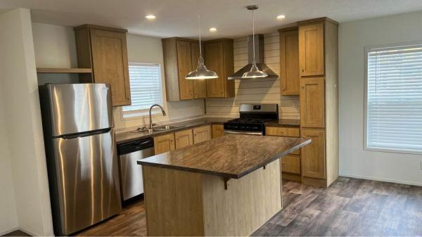 2022 Clayton Homes Inc Lifestyle Series Mobile Home