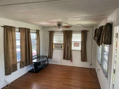 Photo 4 of 8 of home located at 249 Jasper St. N.w. Site 0048 Largo, FL 33770