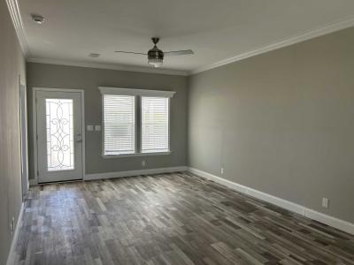 Photo 5 of 12 of home located at 39008 Golf View Ave Dade City, FL 33525