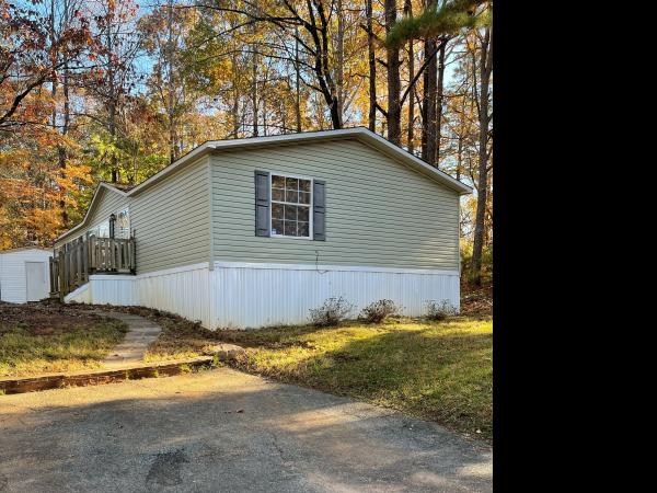 2006 Clayton PEN28503 Mobile Home