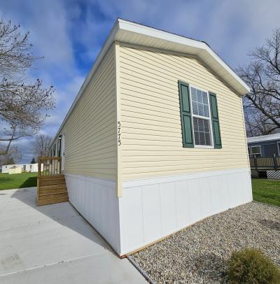 Mobile Home at 5775 Mellinger Drive Lot 329 Saginaw, MI 48601