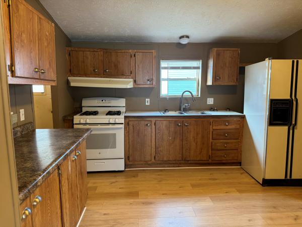 1998 Dutch Park Mobile Home For Sale