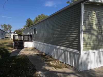 Mobile Home at 130 South Greenwich Road, Site 364 Wichita, KS 67207