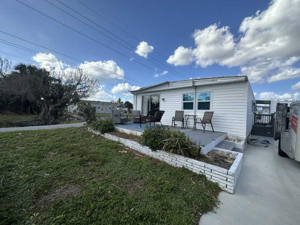 1979 2BD/2BA Mobile Home