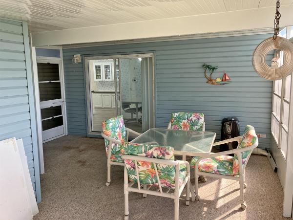 1998 Palm Harbor Manufactured Home