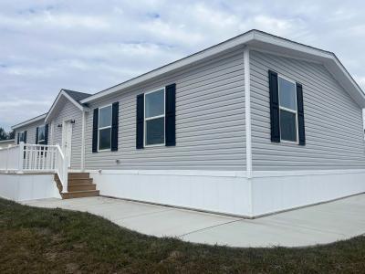 Mobile Home at 6184 Parkway Street Lot Pw6184 Saginaw, MI 48603