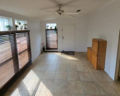 Photo 5 of 12 of home located at 4845 Al Way #129 Orlando, FL 32809