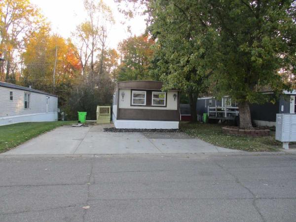 1979 Parkdale Mobile Home For Sale