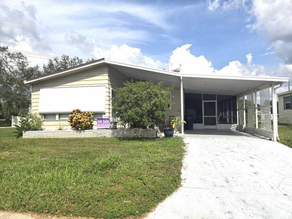 Photo 1 of 2 of home located at 4424 Buena Vista Dr N Ellenton, FL 34222