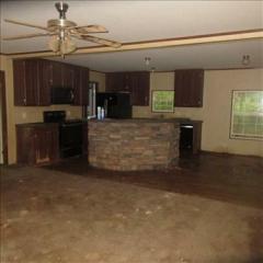 Photo 4 of 7 of home located at 25898 I-30 Frontage Rd Pangburn, AR 72121