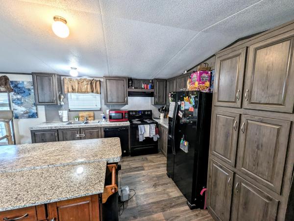 2018 FLEETWOOD HOMES 240VI16763A Mobile Home