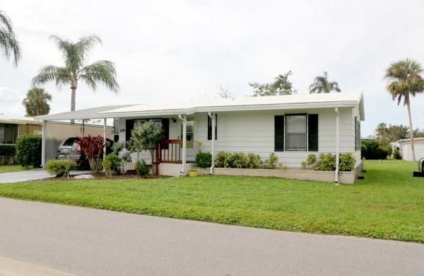 Just Minutes From the Beaches! Manufactured Home