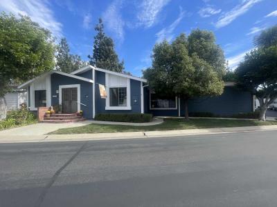 Mobile Home at 2533 Viek Lake #150 Santa Ana, CA 92705