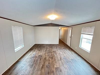 Photo 4 of 13 of home located at 1600 Rosharon Rd Trl 64 Alvin, TX 77511