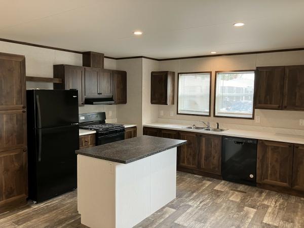 2024 Champion Home Builders, Inc. mobile Home