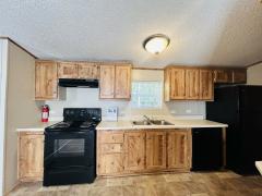 Photo 5 of 13 of home located at 1932 E 47th Street S #80 Wichita, KS 67216