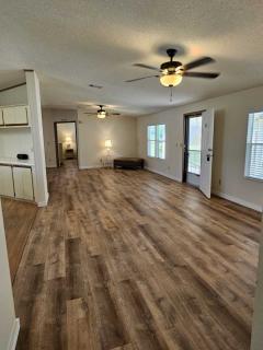 Photo 1 of 19 of home located at 27 Rio Grande Dr Leesburg, FL 34748