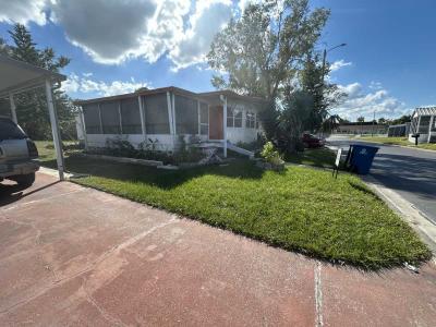 Mobile Home at 9016 Nautilus Circle Tampa, FL 33675