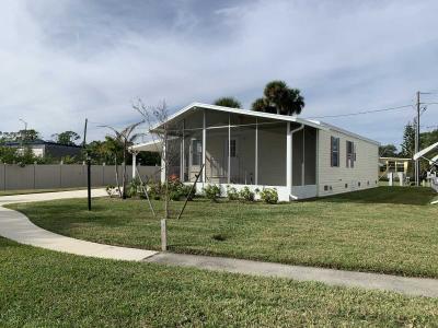 Photo 3 of 19 of home located at 5664 Finley Dr Port Orange, FL 32127