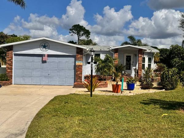 Photo 1 of 1 of home located at 19826 Cypress Wood Ct North Fort Myers, FL 33903