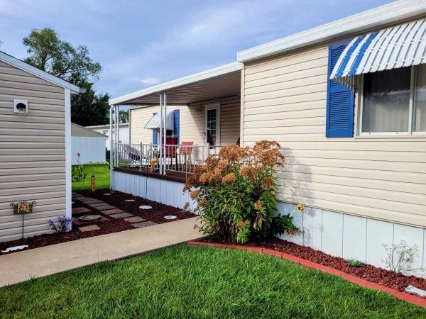 1996 Schult Mobile Home For Sale