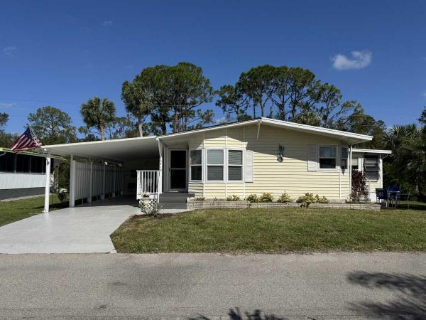 Photo 1 of 2 of home located at 6419 Wakefield Ln Sarasota, FL 34241