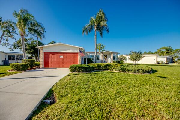 Photo 1 of 2 of home located at 10850 Moss Creek Ct. North Fort Myers, FL 33903
