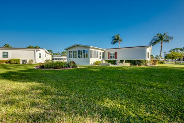 1993 Palm Harbor Manufactured Home