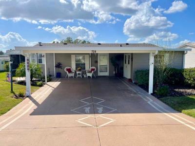 Mobile Home at 724 Sutton St Lady Lake, FL 32159