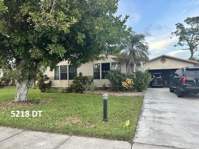 Mobile Home at 5218 Las Palmas Norte North Fort Myers, FL 33903