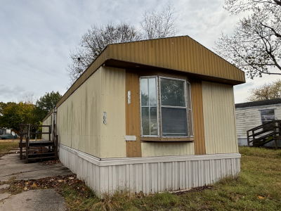 Mobile Home at 16 English Village Park #100 Nixa, MO 65714