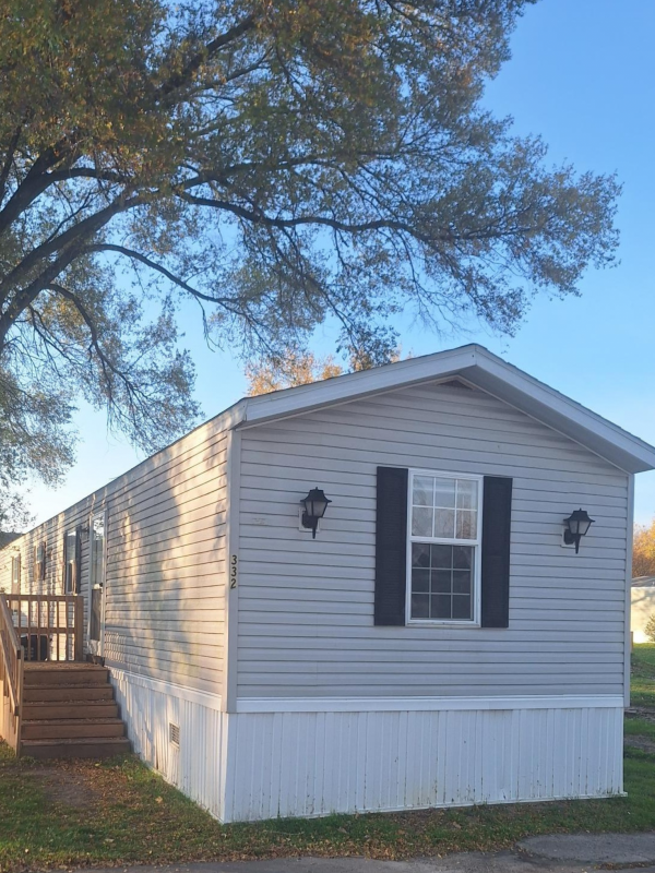 2000 Fleetwood Manufactured Home