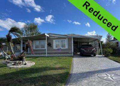 Mobile Home at 7919 Lakeshore Dr Ellenton, FL 34222