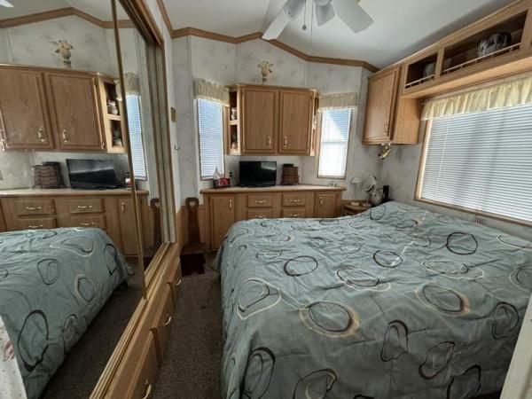 1995 Cavco Manufactured Home