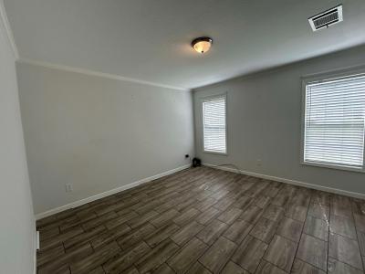 Photo 5 of 28 of home located at 1306 Everglades Circle Apopka, FL 32703