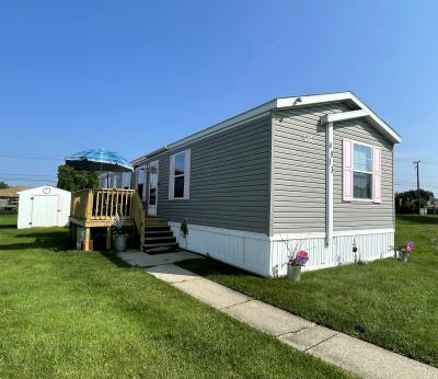 Mobile Home at 4813 Edith Ct Sterling Heights, MI 48310