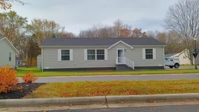 Mobile Home at 10501 Bayonne Crt Lot 56 Fair Haven, MI 48023